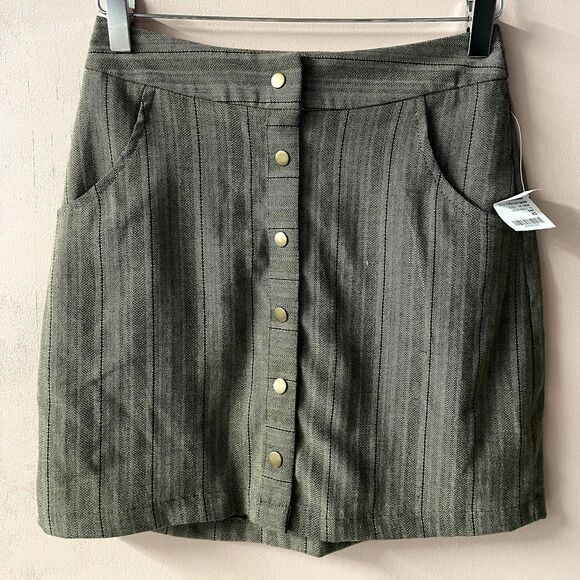 Charlotte Russe Taupe Thin-Striped Button-Front Mini Skirt NWT Size XS - Picture 6 of 12